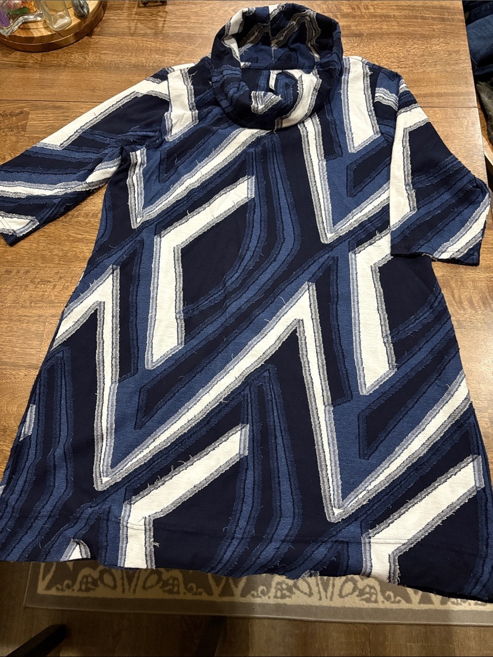 LuLu B Dress Size 1X. Cowl neck. Geometric pattern. Soft.
